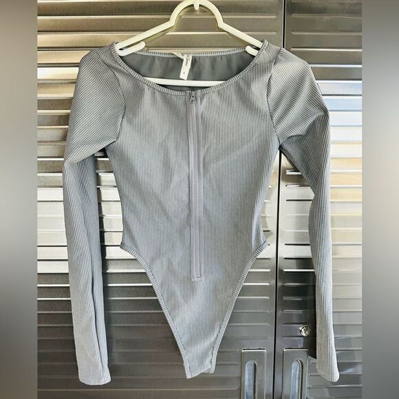 For Love & Lemons Gray Bodysuit Small NWT - Picture 1 of 8